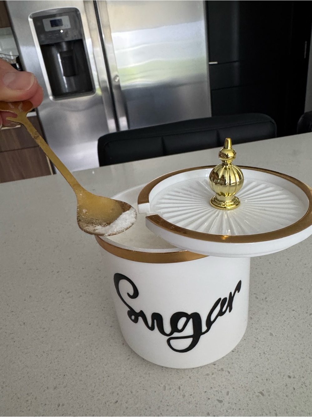 White & Gold 'Sugar' Ceramic Canister with Lid - Picture 3 of 3